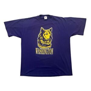 Vintage 1990s University Of Washington Huskies Purple Mascot Graphic T-Shirt